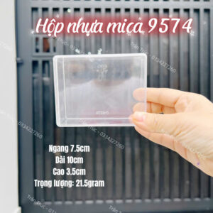 Hop Nhua Mica Chu Nhat C9574